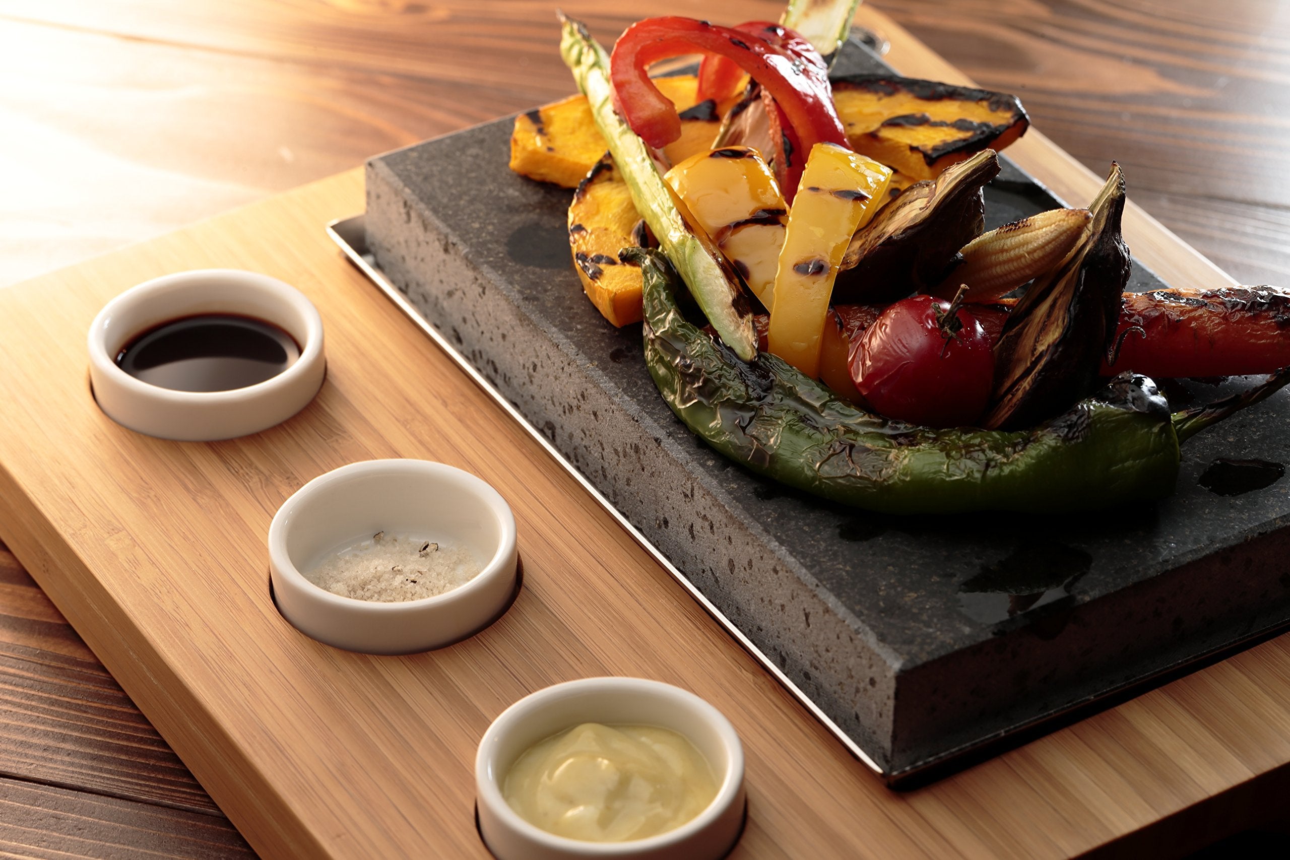 The SteakStones Sizzling Starter Set